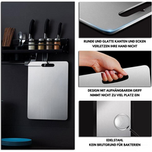 Lade das Bild in den Galerie-Viewer, TitanX Schneidebrett