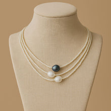 Lade das Bild in den Galerie-Viewer, Vintage-Kette – Perlenzauber im Meeresglanz
