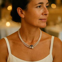 Lade das Bild in den Galerie-Viewer, Vintage-Kette – Perlenzauber im Meeresglanz
