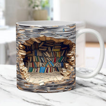 Lade das Bild in den Galerie-Viewer, Handgemachte 3D Bücherwelten-Tasse
