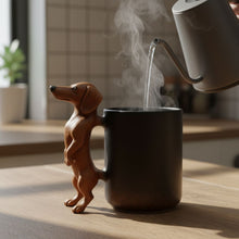 Lade das Bild in den Galerie-Viewer, Pfotenliebe – Die Tasse, die Hundehalter begeistert
