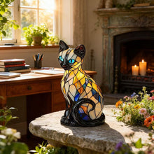 Lade das Bild in den Galerie-Viewer, Luna Leuchtkatze – handgefertigte Lampe, die Herzen erstrahlen lässt
